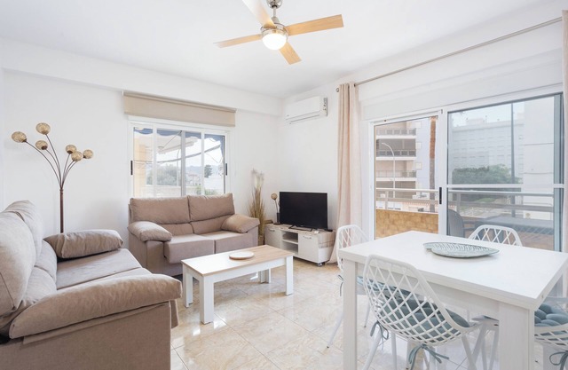 Apartment 'Daimuz Holidays' with Sea View, Balcony and Wi-Fi