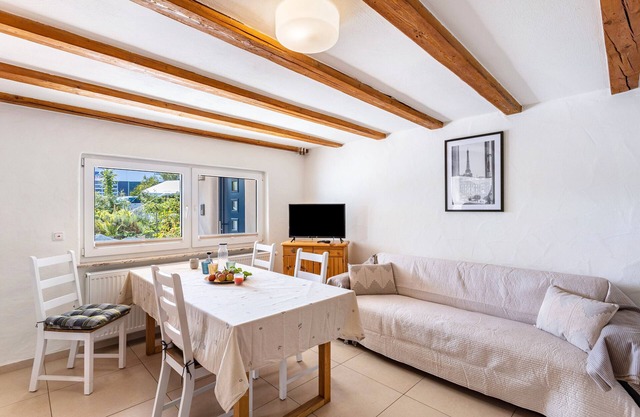 Apartment 'Darija' with Private Terrace and Wi-Fi