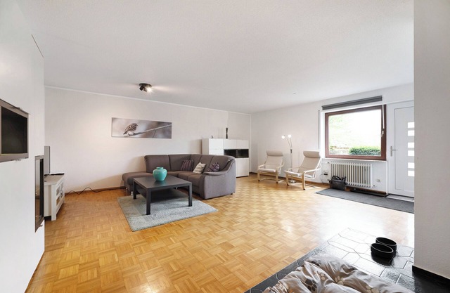 Apartment 'Das Spatzennest' with private terrace and meadow in a quiet location