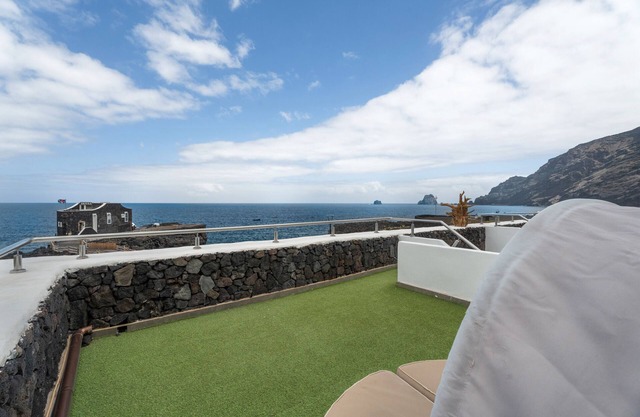 Apartment 'Davide' with Balcony and Wi-Fi