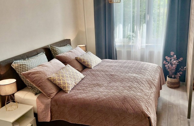 Apartment 'Am Hochwald' with Mountain View, Private Terrace and Wi-Fi