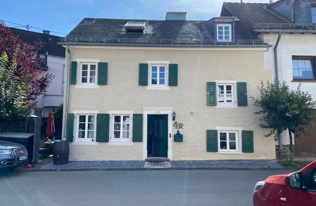 Apartment 'Eifeloase' with Private Terrace and Wi-Fi