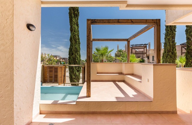 Apartment 'El Oasis Martinica 8 Bajo A' with Shared Pool, Wi-Fi and Air Conditioning