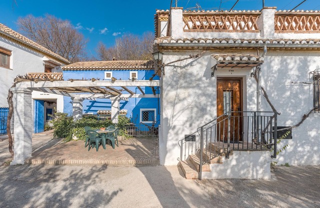 Apartment 'El Tinao' with Mountain Views, Shared Pool and Wi-Fi