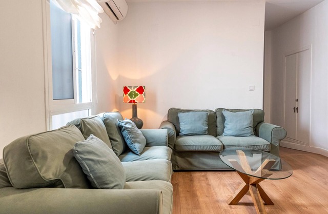 Apartment 'Enjoy Sevilla Resolana' with Private Terrace, Wi-Fi and Air Conditioning