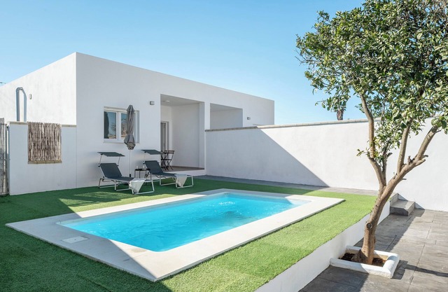 Apartment 'Casa Santolina' with Private Pool, Private Terrace and Air Conditioning