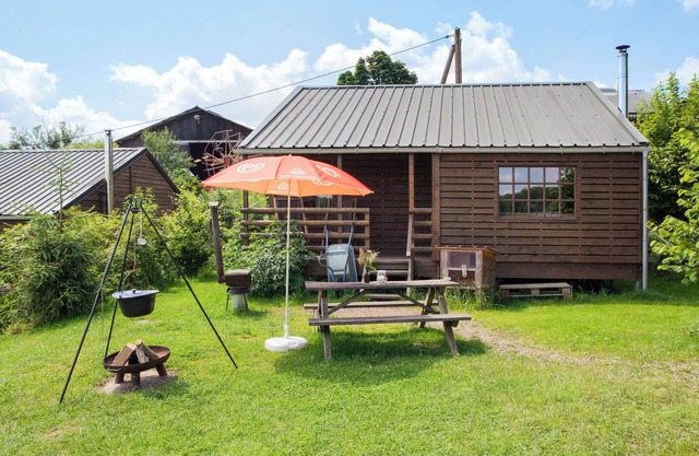 Apartment 'Ferienhütte Berken' with Private Terrace and Shared Garden
