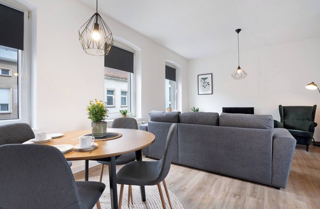 Apartment 'Ferienwohnung Finsterwalde 2' with Wi-Fi