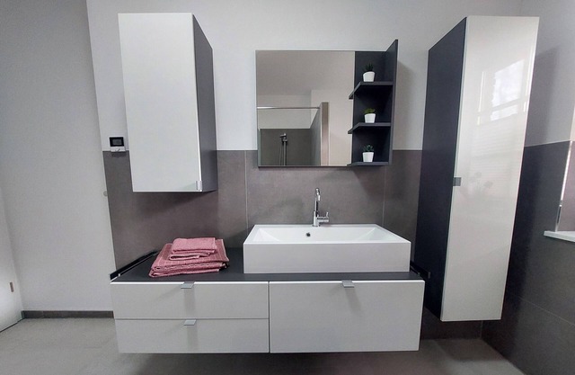 Apartment 'Ferienwohnung' with Lake View, Shared Terrace and Air Conditioning