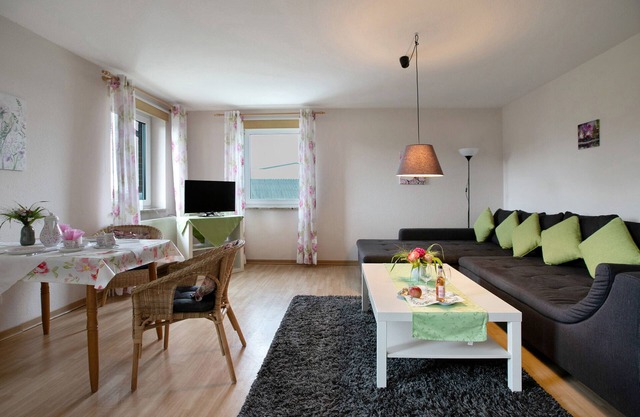 Apartment 'Ferienwohnung Postel' with Shared Garden and Wi-Fi
