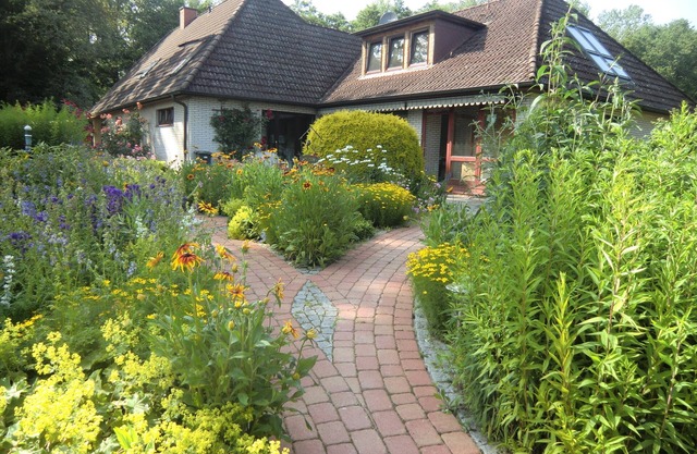 Apartment 'Fewo Birkenallee - Rose' with Private Terrace
