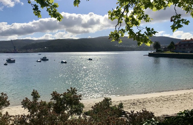 Apartment, first line of Quenxe beach. Sea views