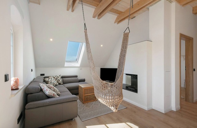 Apartment 'Flieder' with Shared Garden, Balcony and Wi-Fi