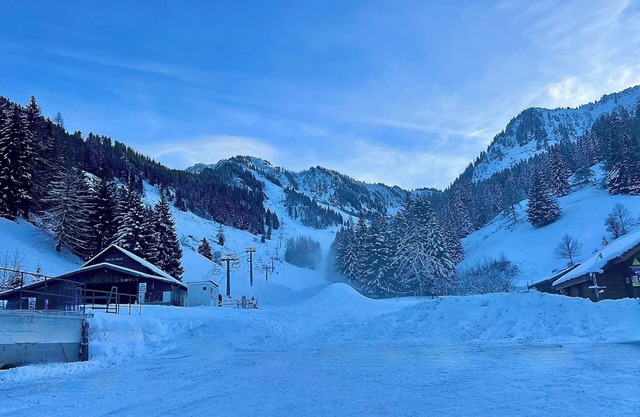 Apartment for 4 with terrace and parking