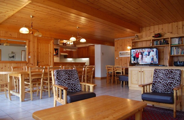 Apartment with balcony in Champagny-en-Vanoise