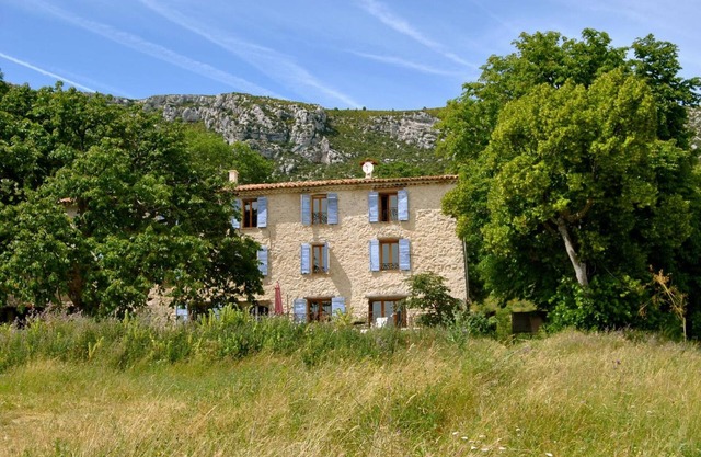 Apartment 'Gite Bastide' with Lake View, Wi-Fi and Air Conditioning