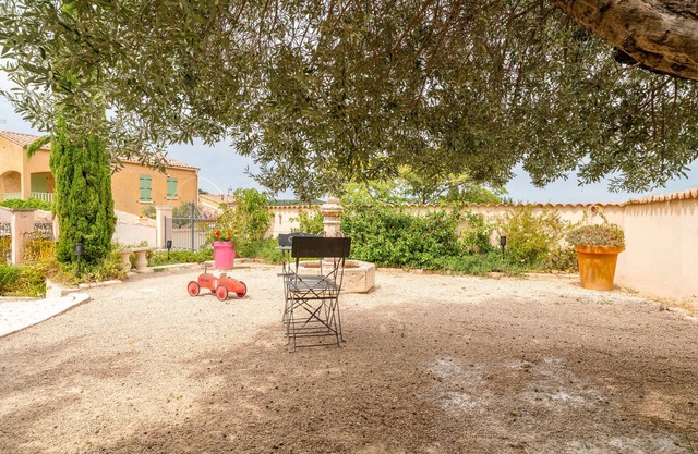 Apartment 'Gite' with Private Terrace, Wi-Fi and Air Conditioning