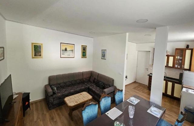 Apartment Gracac - Two Bedroom Apartment with Terrace