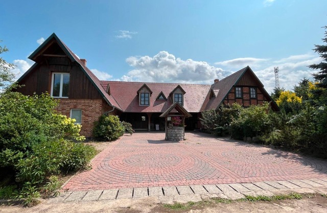 Apartment 'Hof Verchen Nahe Kummerower See' with Private Terrace, Private Garden and Wi-Fi