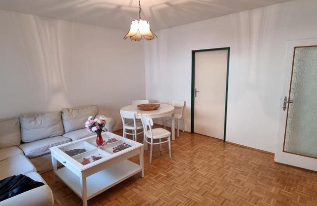 Apartment in Fischamend 2 Bedrooms - 3 Beds, Airport nearby
