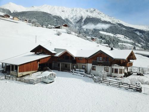Apartment in Kaunerberg near Ski Resort
