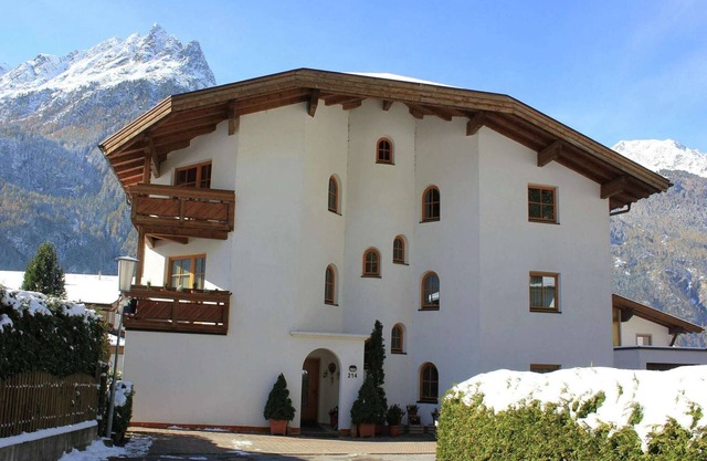 Apartment in Längenfeld near Ski Slopes