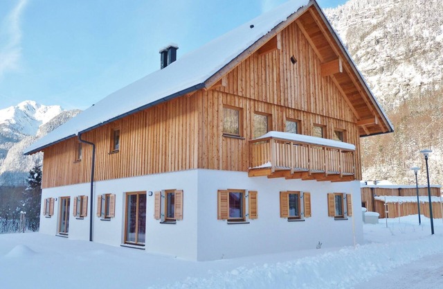 Apartment in Obertraun near Dachstein Ski Area