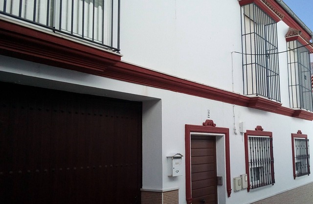 APARTMENT IN OLVERA WITH GARAGE