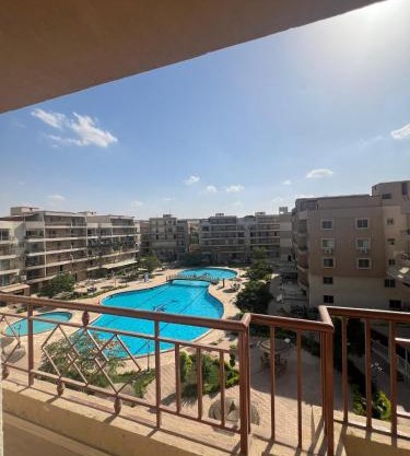 Apartment in Pearl Pyramids Compound