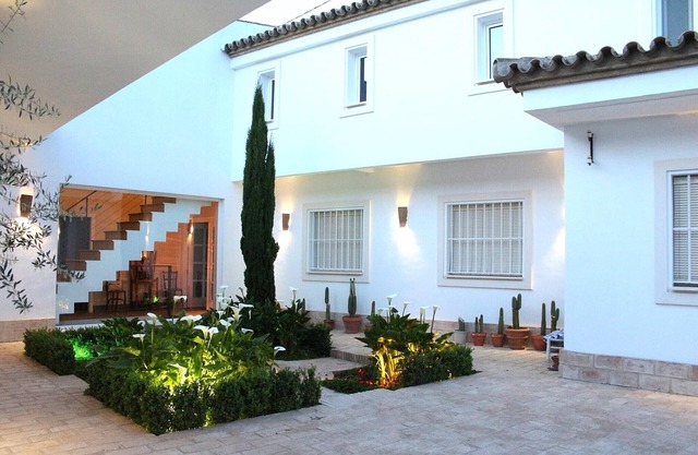 Apartment in Peñaflor with Charming Patio
