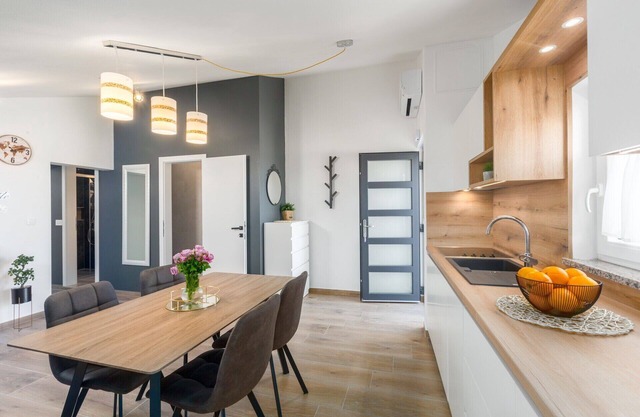 Apartment in Poreč for 4 - only 500 m from the sea