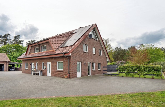 Apartment 'In Spelle' with Shared Terrace, Shared Garden and Wi-Fi