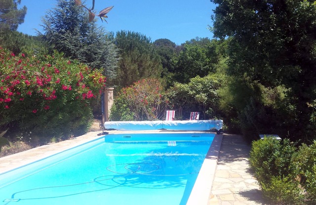 Apartment in the heart of nature - heated swimming pool