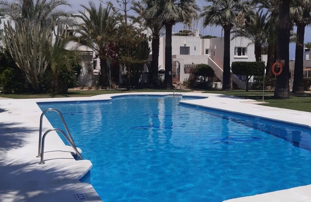 Apartment in very pleasant residence