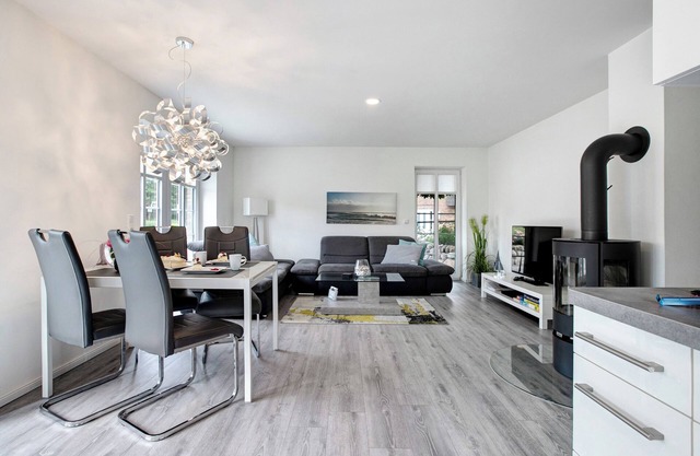 Apartment 'Käptn's Suite' with Private Garden and Wi-Fi