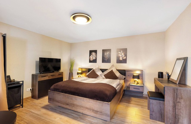 Apartment 'Kleine Auszeit' with Private Terrace and Wi-Fi