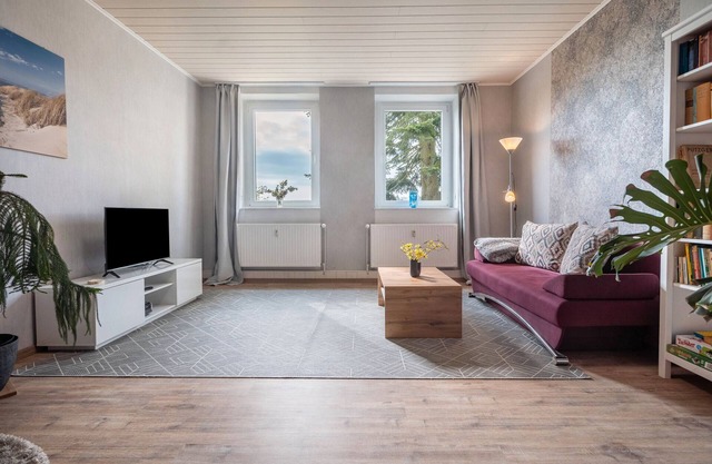 Apartment 'Landglück' with Private Terrace, Shared Garden and Wi-Fi