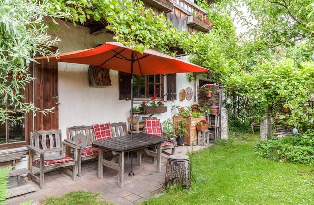 Apartment 'Landhaus Lucia' with Mountain View, Private Terrace and Wi-Fi