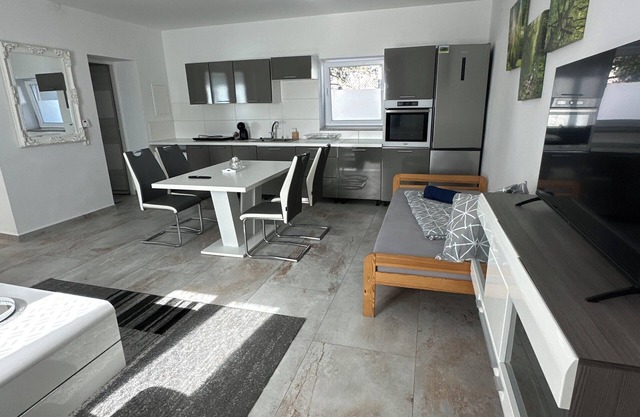 Apartment leonard schwanentatd