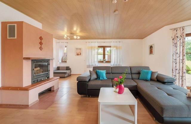 Apartment 'Lora' with Private Terrace and Wi-Fi