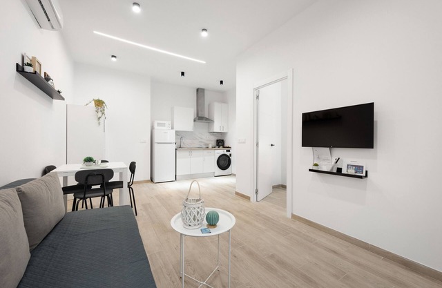 Apartment 'Los Mellis' with Wi-Fi and Air Conditioning