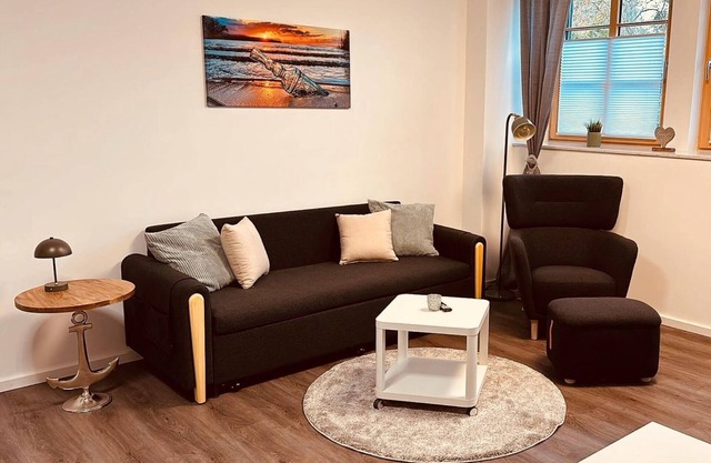 Apartment 'Lütten Ankerplatz' with Private Terrace and Wi-Fi