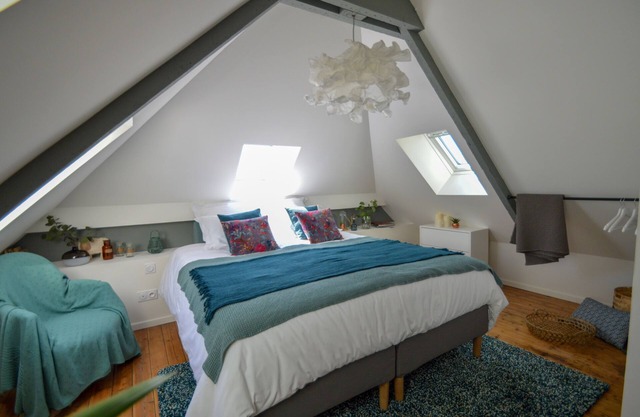 Apartment-Luxury-Ensuite-Garden view