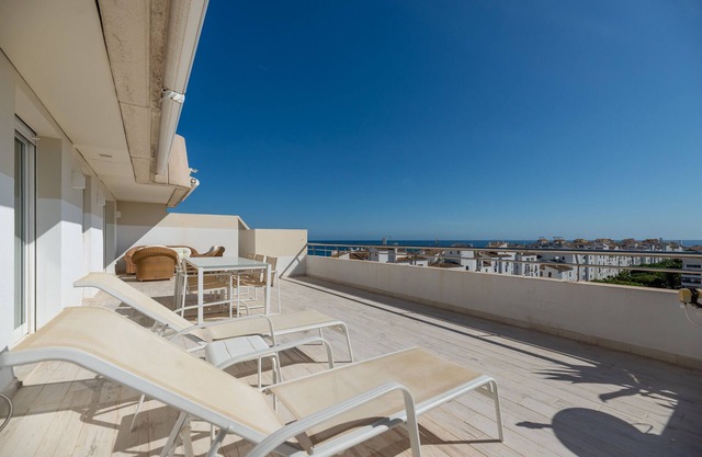Apartment 'Marina Banús' with Sea View, Wi-Fi and Air Conditioning