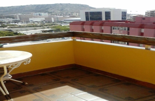 Apartment near the beach with sea views and Santa Barbara Castle