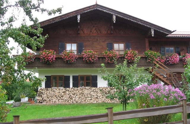 Apartment (No. 1) - Landhaus Freisl