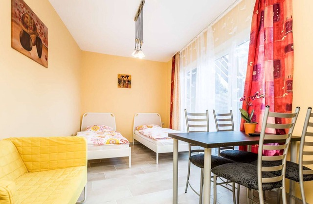 Apartment on the ground floor (W5) - 2x bedrooms - 4x single beds