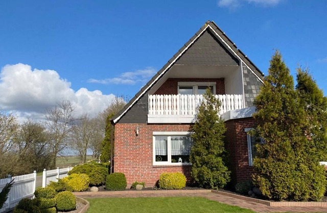 Apartment on the old dike with balcony