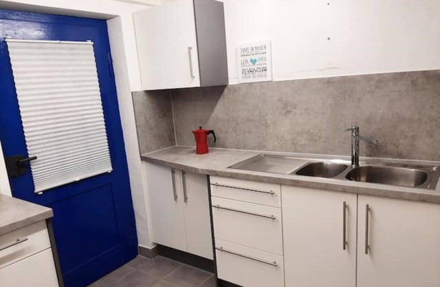 Apartment Pari Wolfschlugen