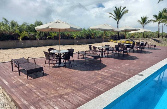 Apartment right on the sand, by the sea. come and see this paradise.